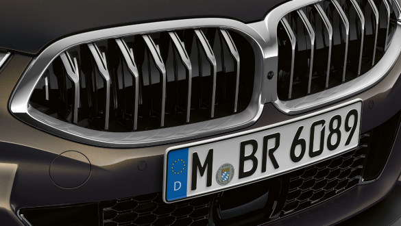 BMW M850i xDrive, szary drawit metalizowany, przód z atrapą chłodnicy Active Air Stream. BMW M850i xDrive, szary drawit metalizowany, przód z atrapą chłodnicy Active Air Stream.