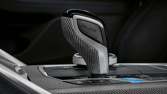 Dźwignia biegów M Performance w alcantarze BMW i4 eDrive40 G26 2021 Dźwignia biegów M Performance w alcantarze BMW i4 eDrive40 G26 2021
