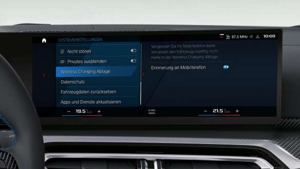 System telefoniczny z ładowaniem bezprzewodowym modele M BMW serii 4 Cabrio G83 G23 Modele M BMW serii 4 Cabrio G83 G23 system telefoniczny z ładowaniem bezprzewodowym