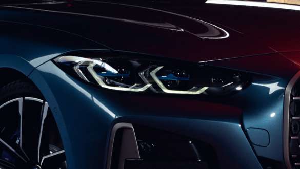 Pakiet aerodynamiczny M BMW M440i xDrive Coupé G22 2020 BMW M440i xDrive Coupé G22 2020, pakiet aerodynamiczny M, zbliżenie pasa przedniego