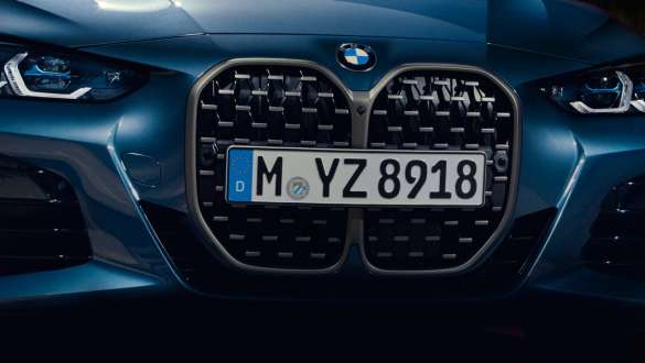 Obramowanie atrapy chłodnicy M w kolorze Cerium Grey, BMW M440i xDrive Coupé G22 2020 BMW M440i xDrive Coupé G22 2020, obramowanie atrapy chłodnicy M w kolorze Cerium Grey, widok z przodu