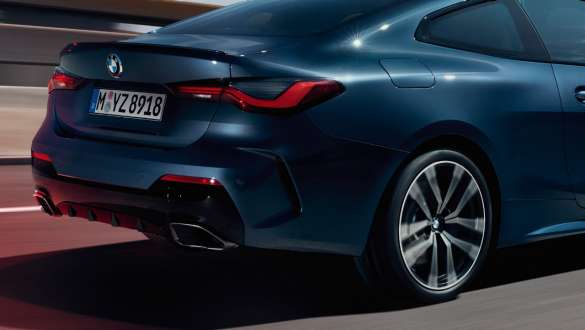 Adaptacyjny układ jezdny M, BMW M440i xDrive Coupé G22 2020 BMW M440i xDrive Coupé G22 2020, adaptacyjny układ jezdny M, detal pasa tylnego