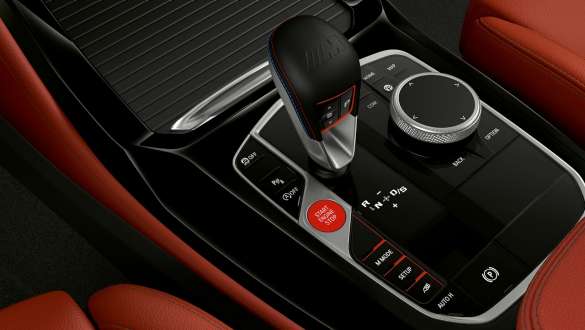 8-stopniowa skrzynia Steptronic BMW X3 M F97 LCI 2021 BMW X3 M F97 LCI modernizacja 2021 8-stopniowa skrzynia M Steptronic z Drivelogic M dźwignia biegów M wnętrze