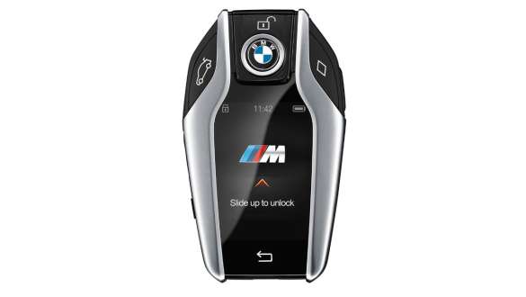 BMW X6 M z kluczykiem BMW z wyświetlaczem F96 G06 Kluczyk BMW z wyświetlaczem BMW X6 M F96 2020 SUV G06