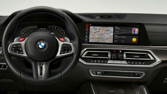 BMW X6 M z BMW Live Cockpit Professional F96 BMW Live Cockpit Professional BMW X6 M F96 2020 SUV wnętrze