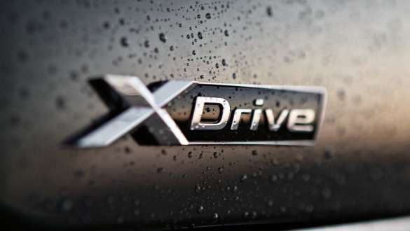 BMW X6 M50i z xDrive G06 BMW X6 M50i z inteligentnym napędem na wszystkie koła xDrive G06 2018 SUV