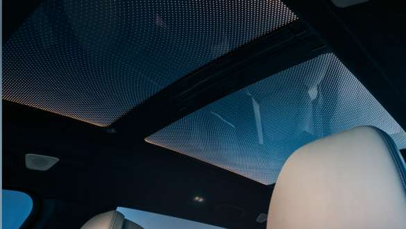 BMW X7 M ze szklanym dachem panoramicznym Sky Lounge G07 2019 BMW X7 M ze szklanym dachem panoramicznym Sky Lounge G07 2019 wnętrze