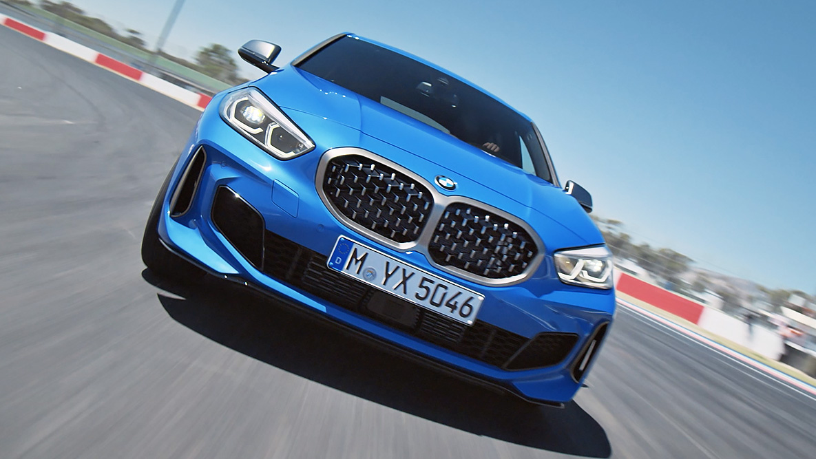 Adaptacyjny układ jezdny. Adaptacyjny układ jezdny BMW serii 1.