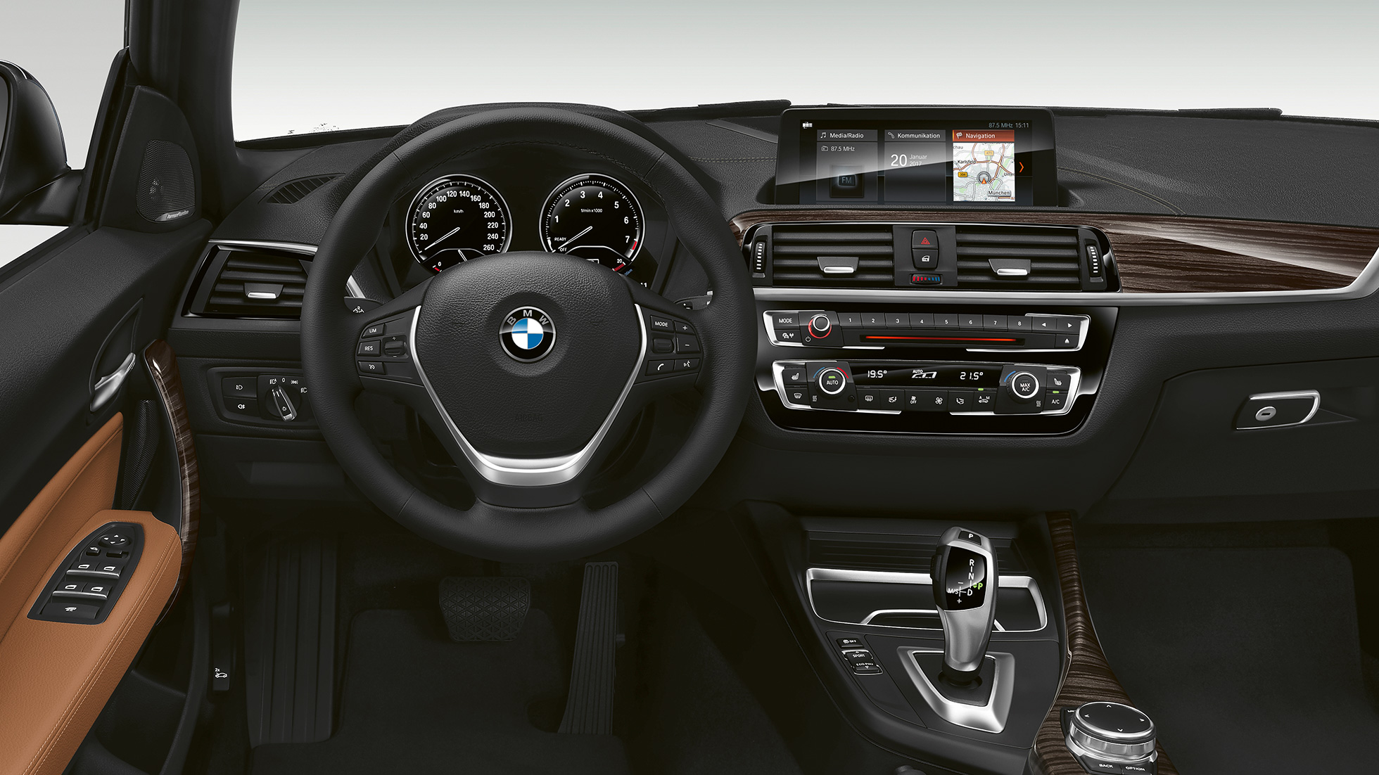 BMW serii 2 Cabrio, w ruchu, kokpit BMW serii 2 Cabrio, w ruchu, kokpit