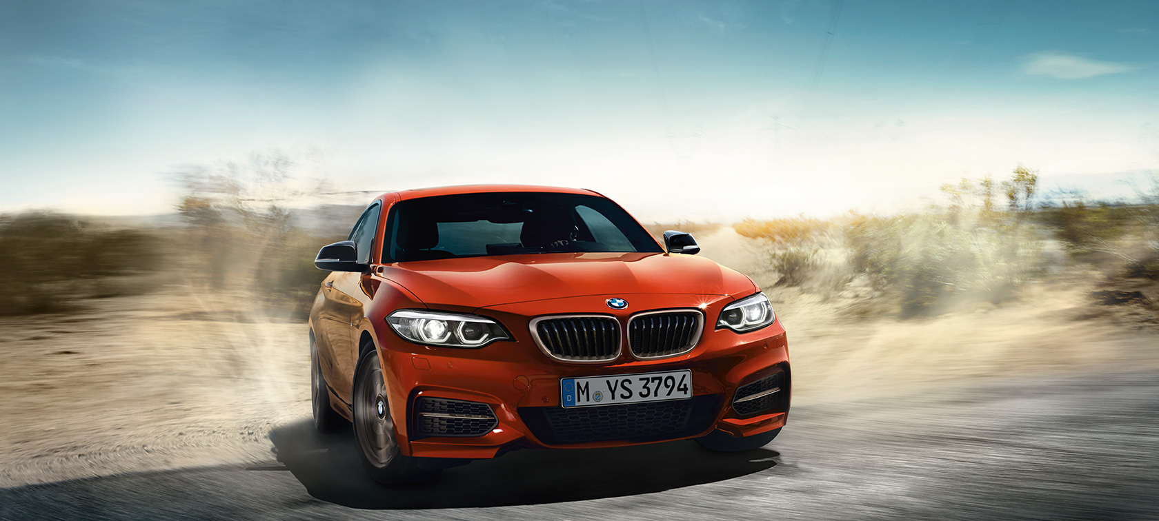 BMW serii 2 Coupé, dynamiczne zdjęcie w ruchu BMW serii 2 Coupé, dynamiczne zdjęcie w ruchu