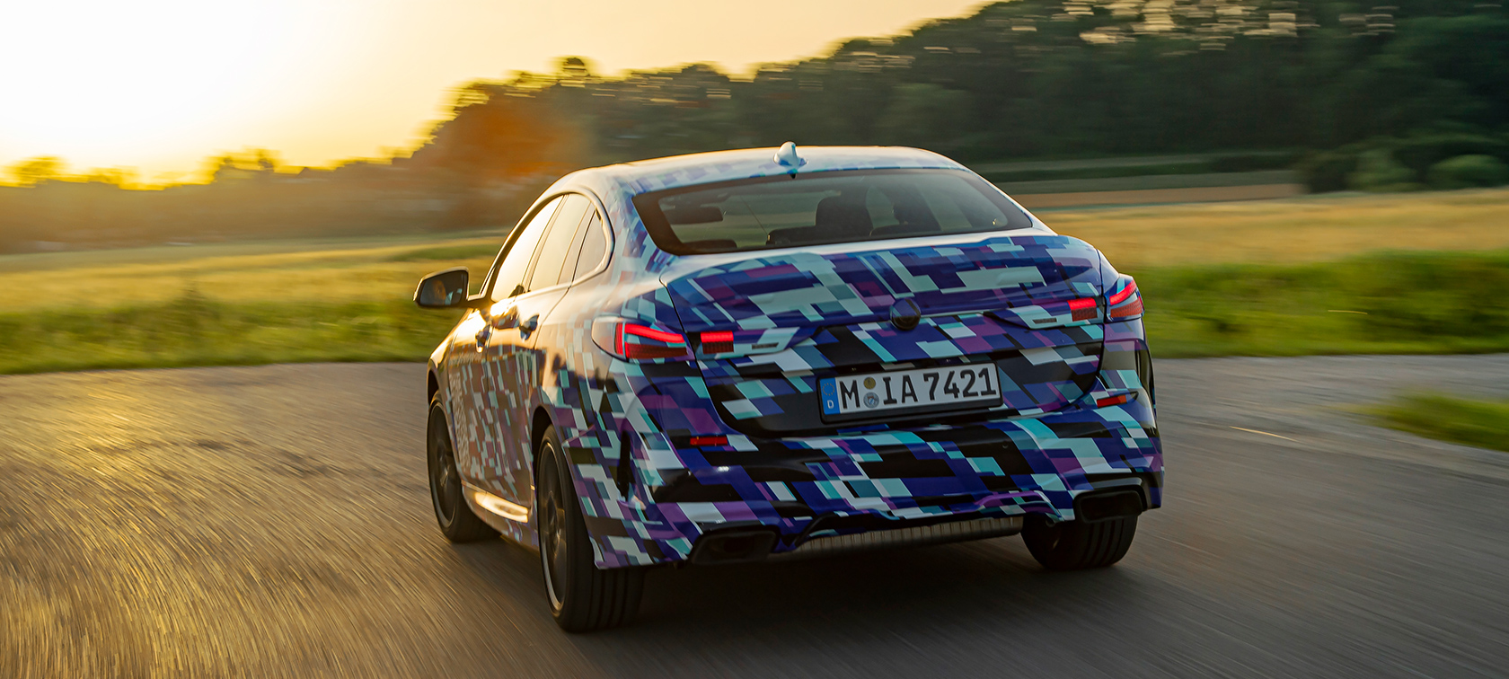 Światowa premiera BMW serii 2 Gran Coupé Światowa premiera BMW serii 2 Gran Coupé F44 2020, tylny półprofil