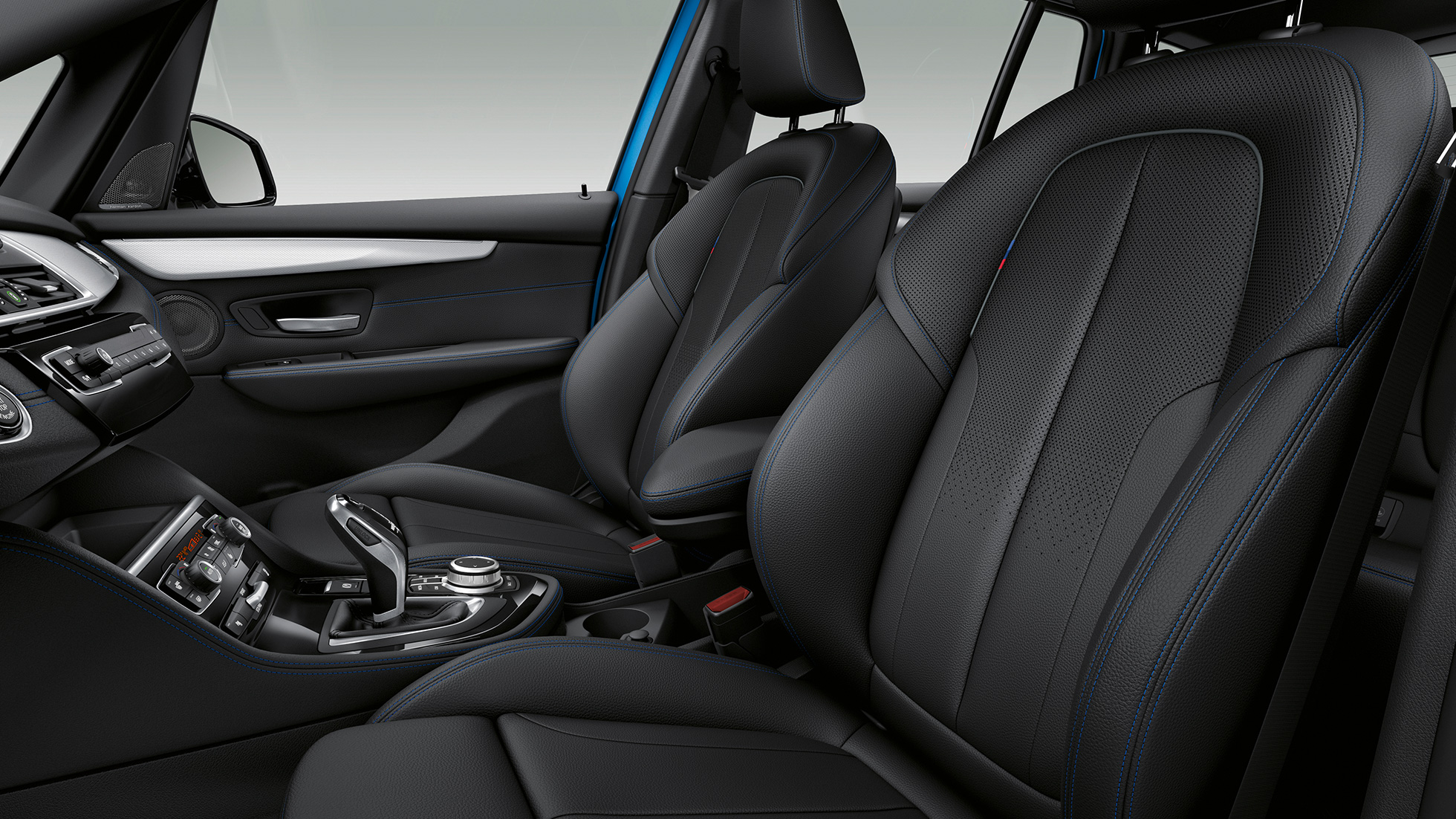 Fotele sportowe BMW serii 2 Gran Tourer Fotele sportowe BMW serii 2 Gran Tourer F46 2018, wnętrze