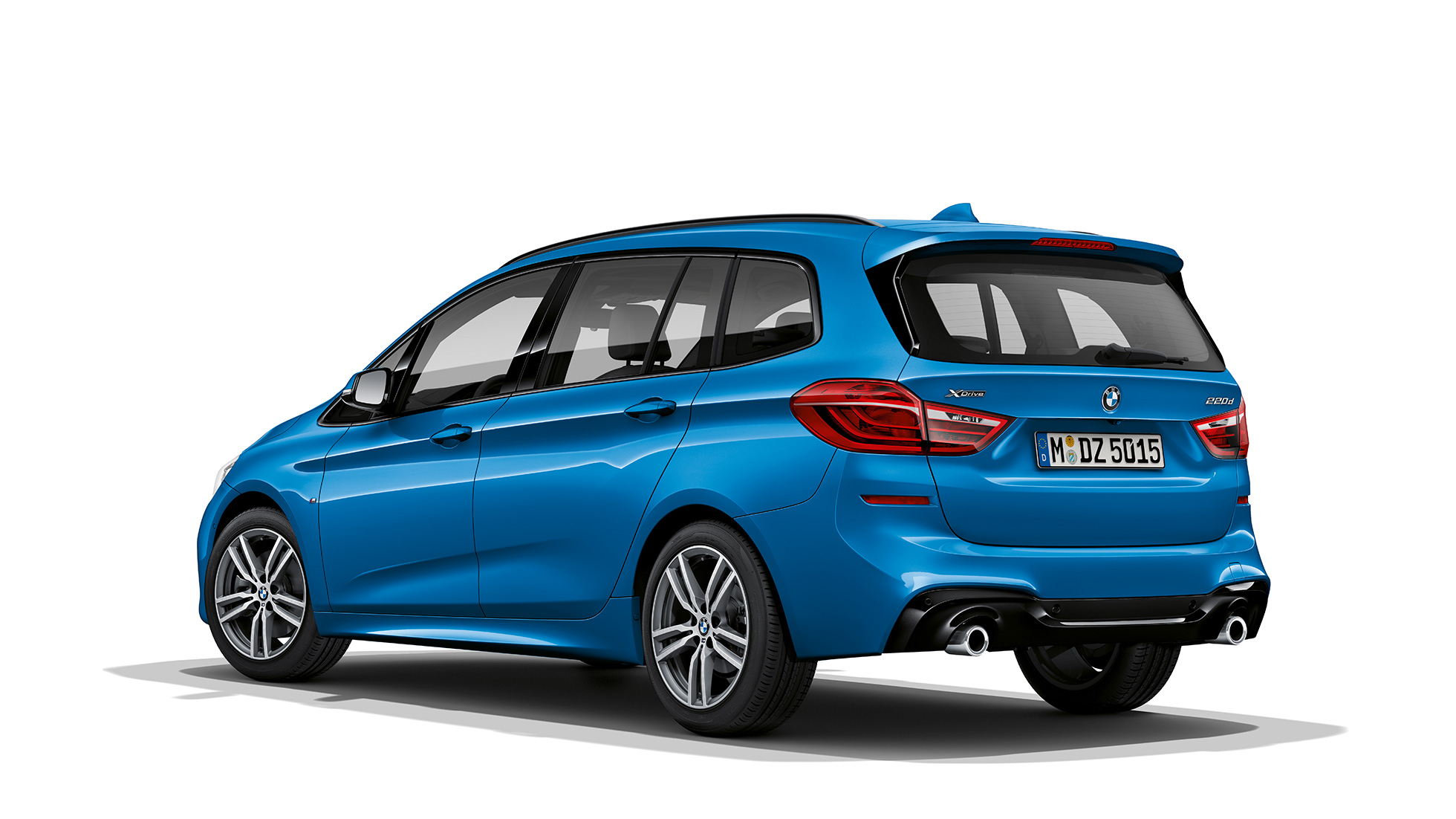 Tylny półprofil BMW serii 2 Gran Tourer, model M Sport BMW serii 2 Gran Tourer 220d xDrive, model M Sport F46, modernizacja 2018, niebieski Estoril, metalizowany, tylny półprofil