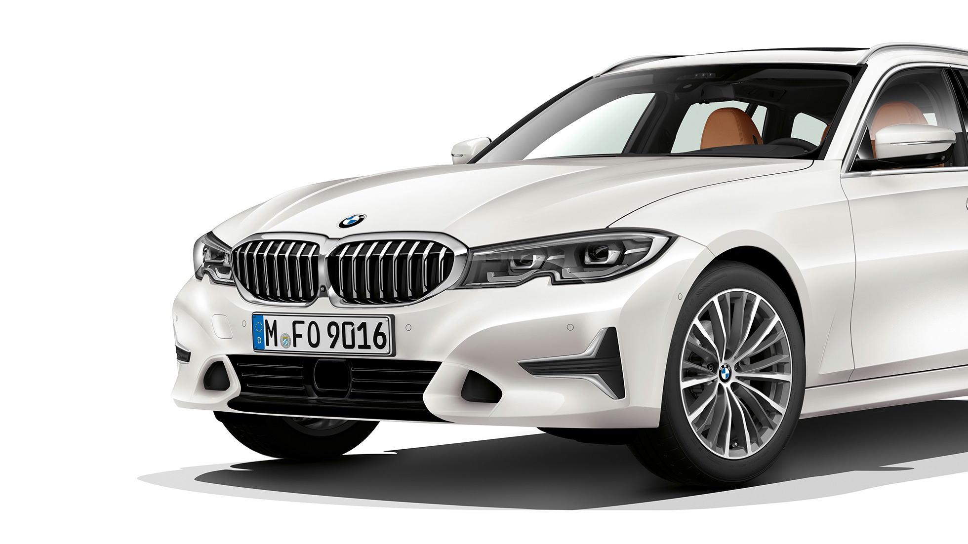 Model Luxury Line, przedni półprofil BMW serii 3 Touring, model Luxury Line, przedni półprofil