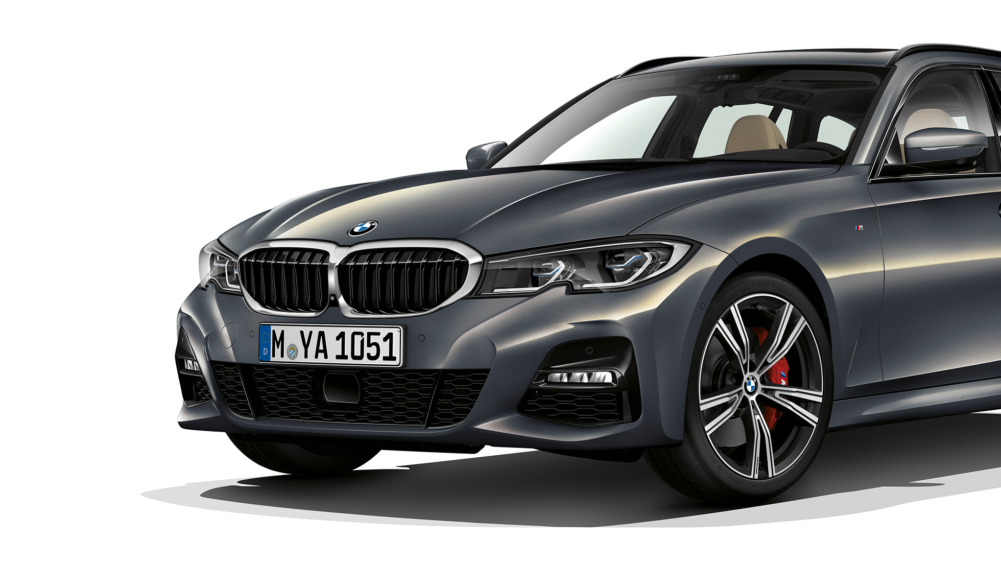 Model M Sport, przedni półprofil BMW serii 3 Touring, model M Sport, przedni półprofil