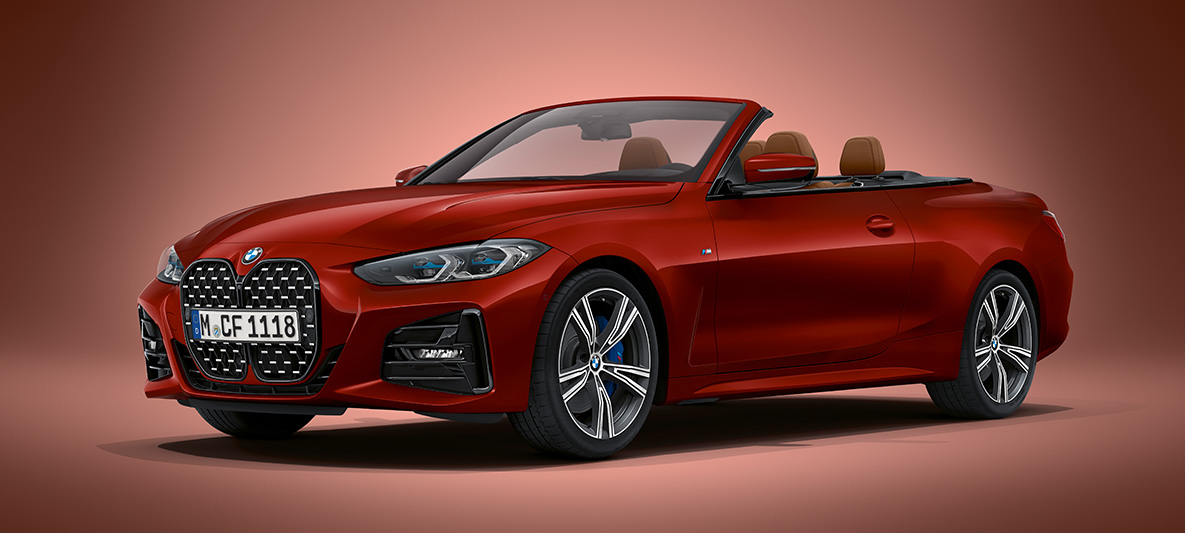 BMW Individual czerwony awenturyn metalizowany BMW serii 4 Cabrio G23 2020 BMW serii 4 Cabrio G23 2020 BMW Individual czerwony awenturyn metalizowany przedni półprofil podczas postoju