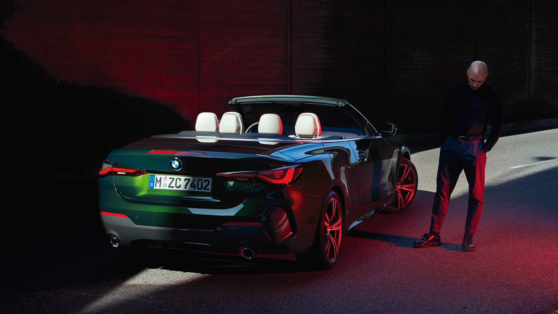 Tylny półprofil z lampami tylnymi BMW serii 4 Cabrio G23 2020 BMW serii 4 Cabrio G23 2020 zieleń San Remo metalizowany, tylny półprofil z lampami tylnymi