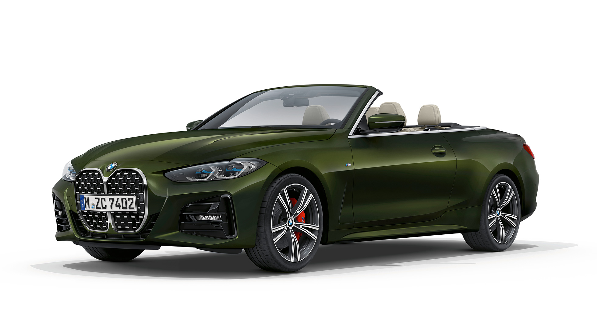 Przedni półprofil BMW serii 4 Cabrio model M Sport G23 2020 BMW serii 4 Cabrio G23 2020 model M Sport, zieleń San Remo, metalizowany, przedni półprofil