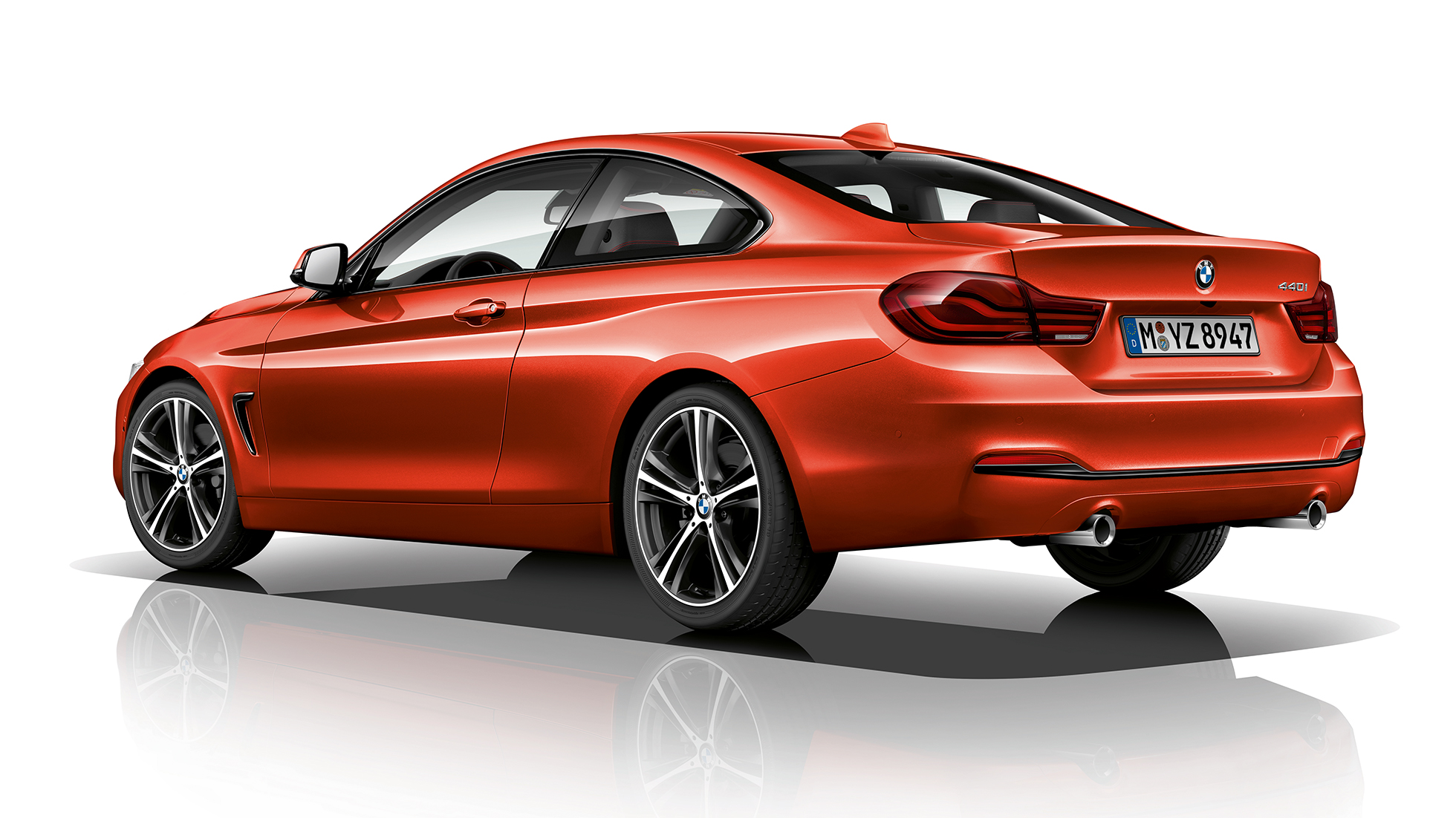 BMW serii 4 Coupé, model Sport Line, półprofil z tyłu BMW serii 4 Coupé, model Sport Line, półprofil z tyłu