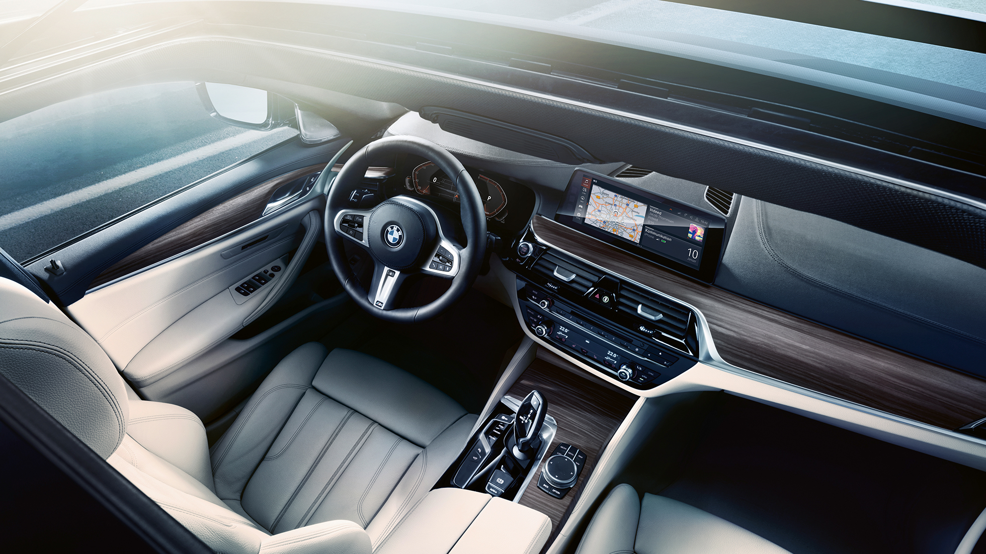 Wnętrze BMW serii 5 Touring Wnętrze BMW serii 5 Touring najważniejsze cechy 530d xDrive Touring G31, niebieski śródziemnomorski metalizowany, kabina