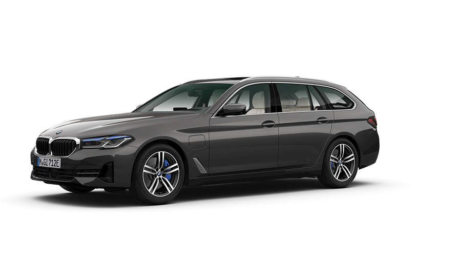 BMW serii 5 Touring (G31) przedni półprofil podczas postoju BMW serii 5 Touring (G31) przedni półprofil podczas postoju