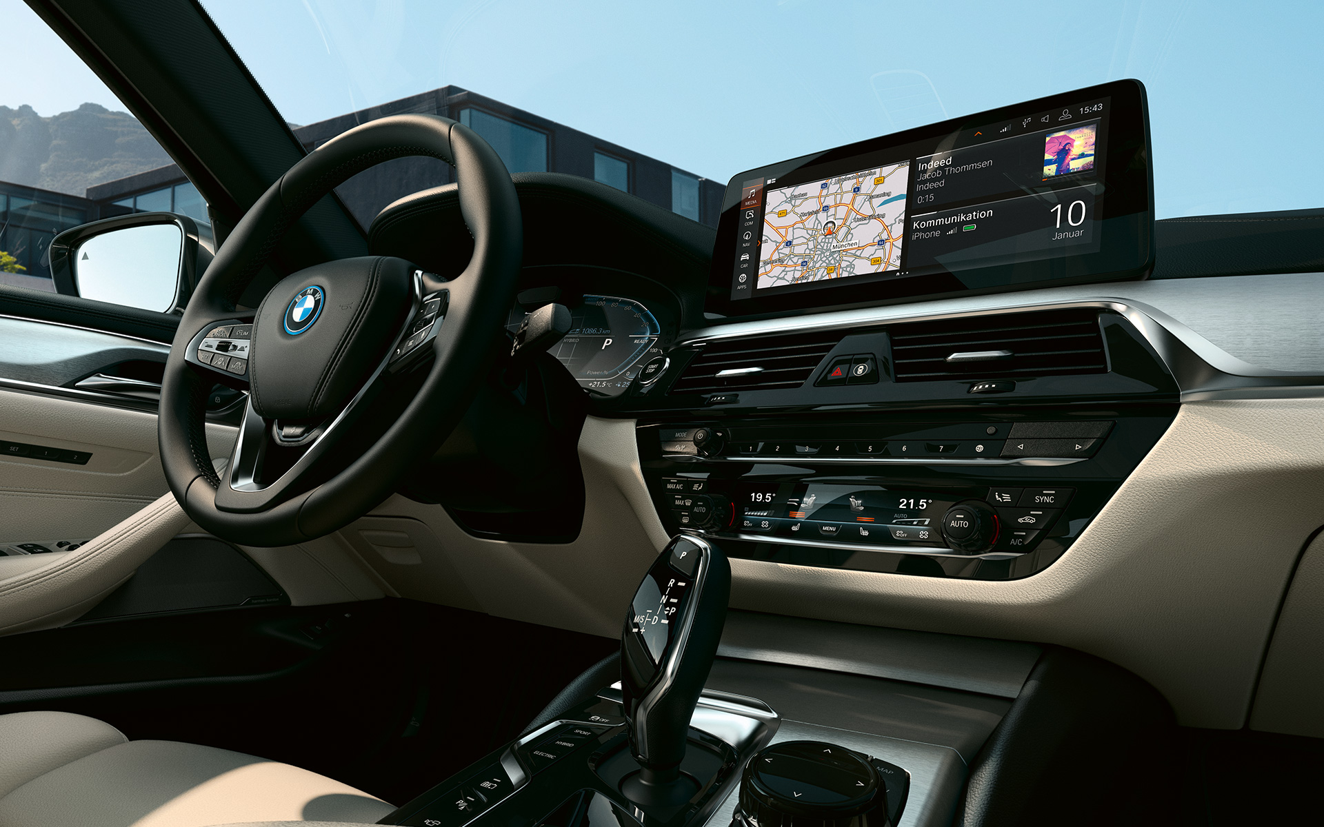 Deska rozdzielcza BMW serii 5 Touring G31 LCI LCFI 4K9 Kokpit BMW serii 5 Touring G31 modernizacja 2020 wnętrze skóra Dakota kość słoniowa ekskluzywne stebnowanie / lamówka w kontrastującym kolorze | czarny, listwy ozdobne aluminium z delikatnym szlifem, listwa akcentowa w perłowym chromie
