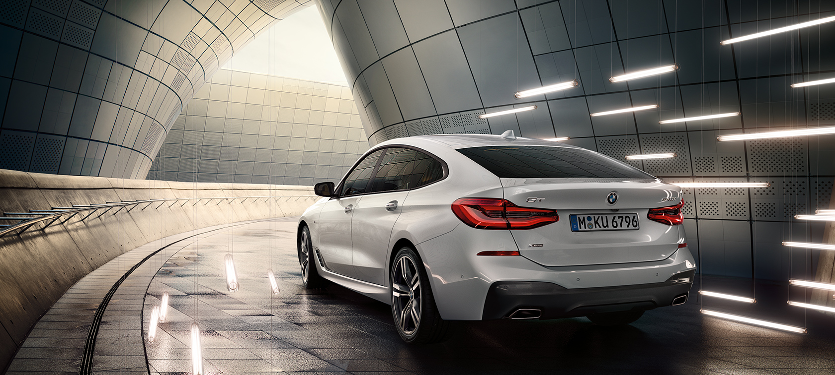 BMW serii 6 Gran Turismo G32, tylny półprofil BMW serii 6 Gran Turismo G32 2017, biel mineralna, metalizowany, tylny półprofil