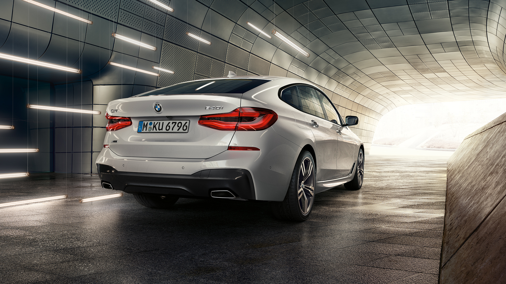 BMW serii 6 Gran Turismo G32, tylny półprofil BMW serii 6 Gran Turismo G32 2017, biel mineralna, metalizowany, tylny półprofil