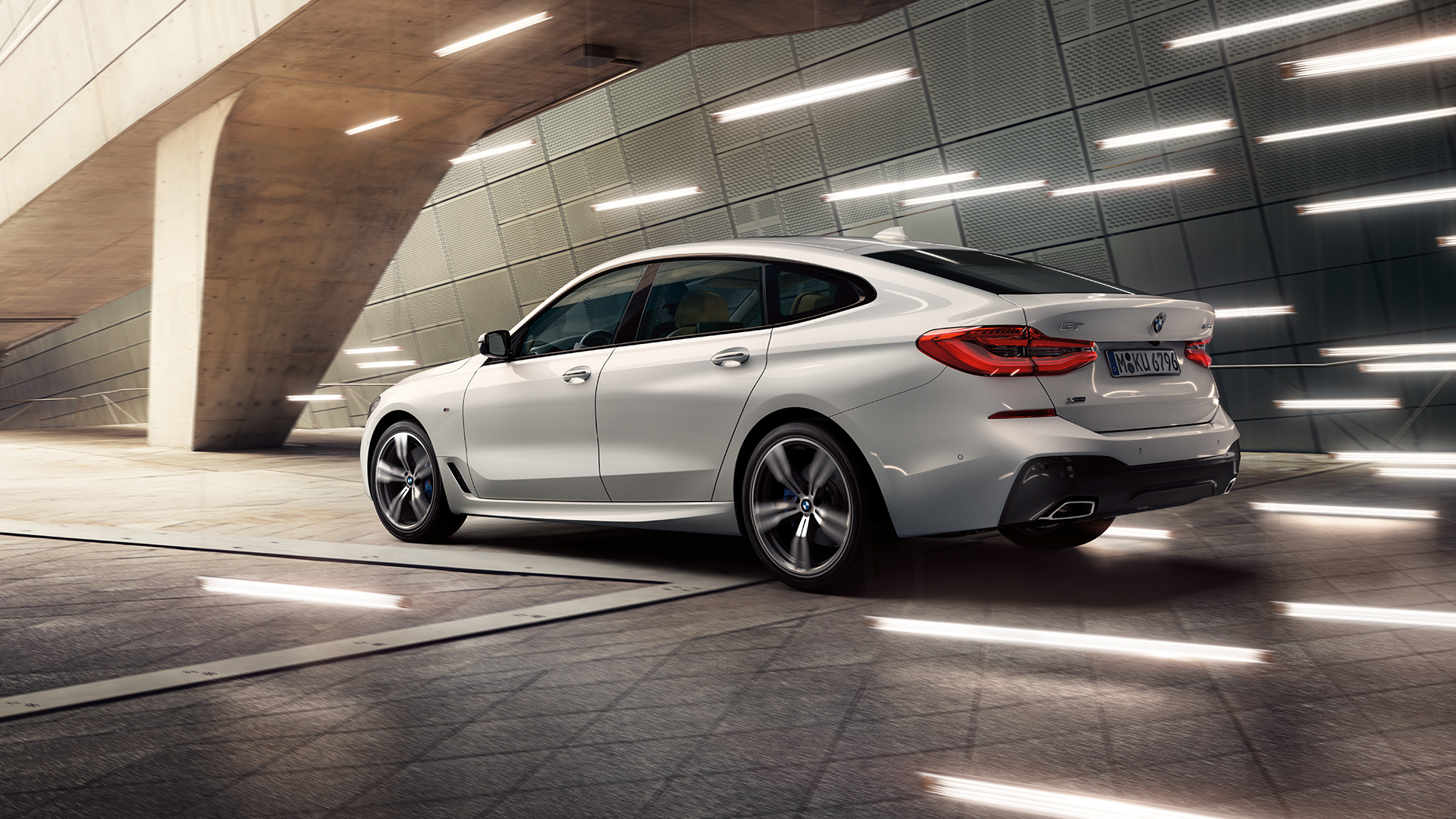 BMW serii 6 Gran Turismo G32, tylny półprofil BMW serii 6 Gran Turismo G32 2017, biel mineralna, metalizowany, tylny półprofil