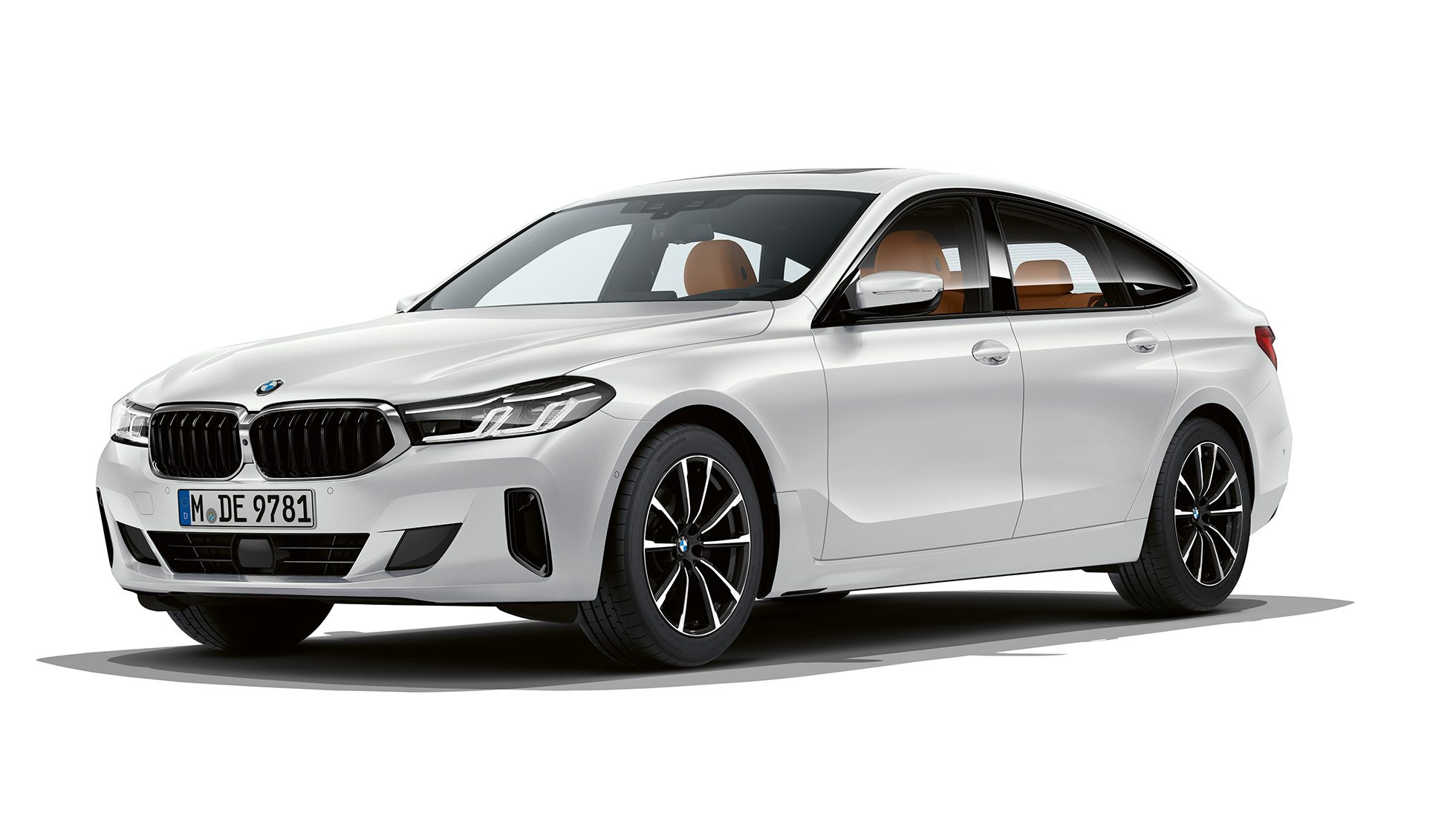 BMW serii 6 Gran Turismo G32 2020, wyposażenie standardowe BMW serii 6 Gran Turismo G32 620d 2020, wyposażenie standardowe, biel mineralna, metalizowany, przedni półprofil