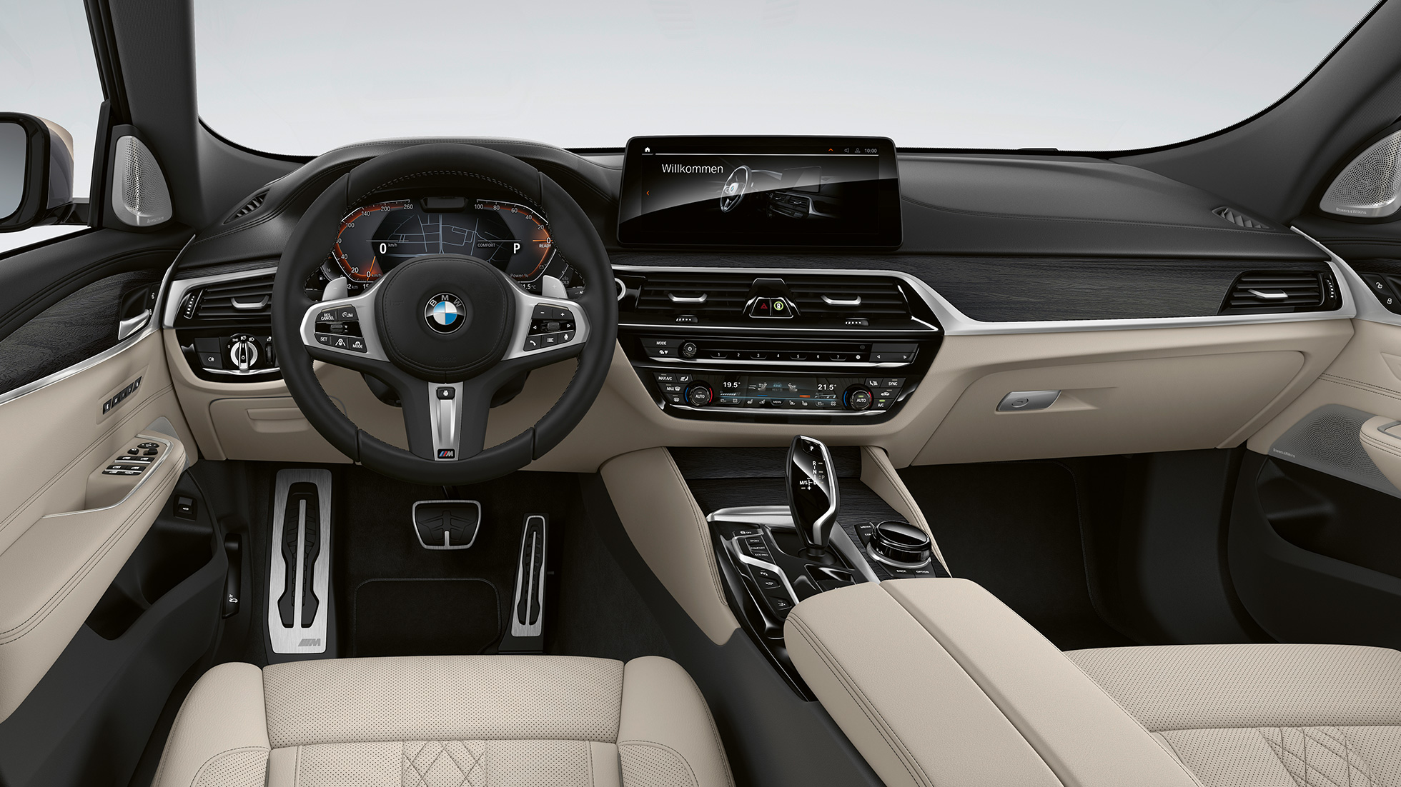 Deska rozdzielcza w BMW serii 6 Gran Turismo G32 2020 z pakietem sportowym M BMW serii 6 Gran Turismo G32 640i xDrive 2020 z pakietem sportowym M, ekskluzywna skóra Nappa, kość słoniowa, wnętrze