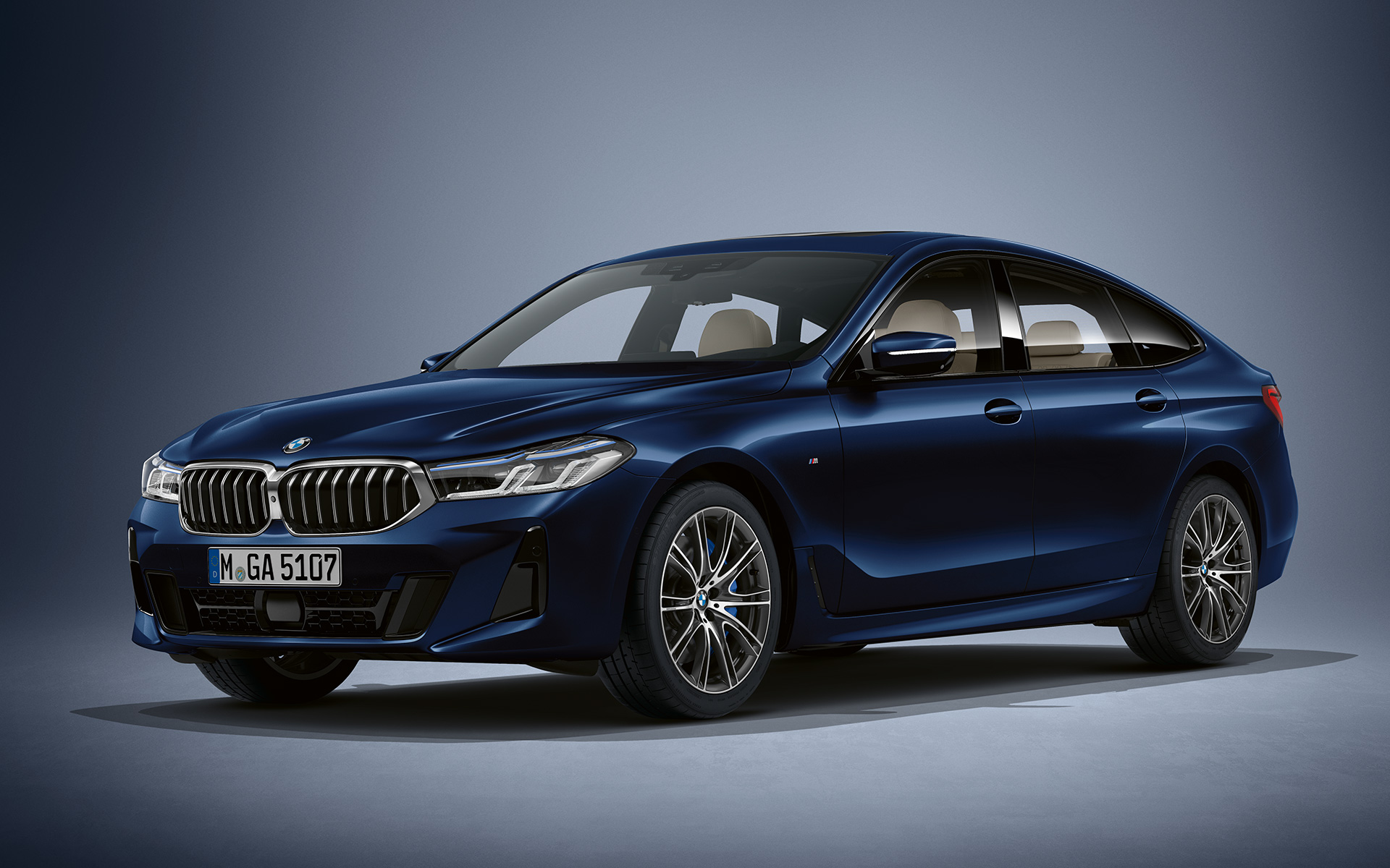 Lakier BMW Individual, niebieski tanzanit metalizowany, w BMW serii 6 Gran Turismo G32 2020 Lakier BMW Individual, niebieski tanzanit metalizowany, w BMW serii 6 Gran Turismo G32 2020