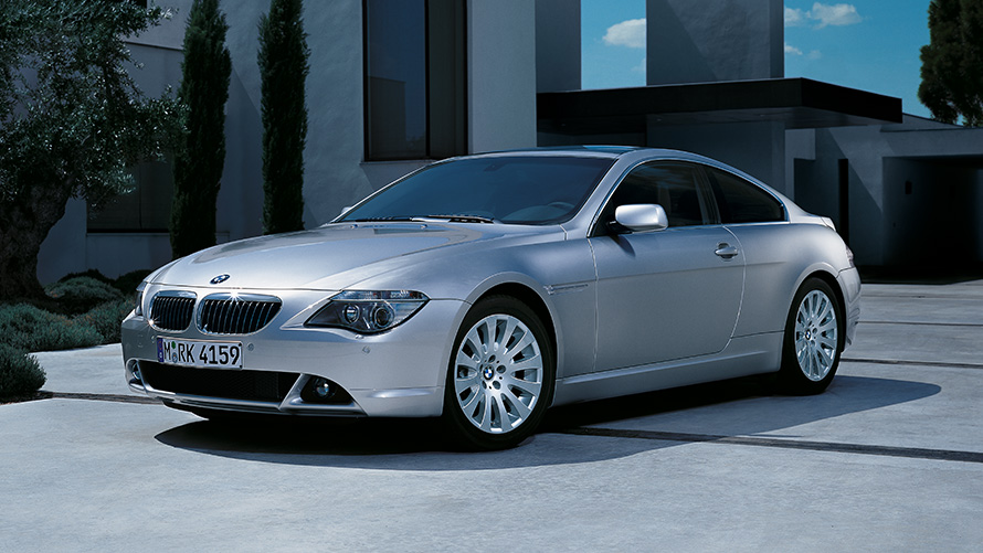 BMW serii 6 Coupé (E63) półprofil podczas postoju BMW serii 6 Coupé (E63) półprofil podczas postoju