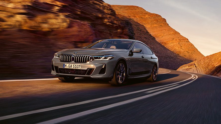 BMW serii 6 Gran Turismo (G32) przedni półprofil BMW serii 6 Gran Turismo (G32) przedni półprofil podczas postoju