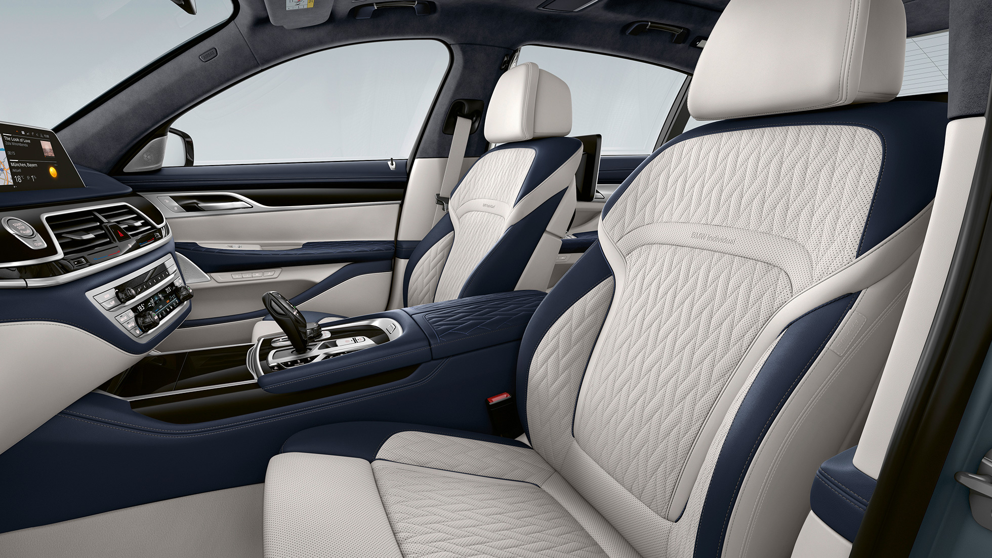 BMW serii 7 Limuzyna z pakietem sportowym M, tapicerka skórzana BMW serii 7 Limuzyna z pakietem sportowym M, tapicerka skórzana Dakota, czarna