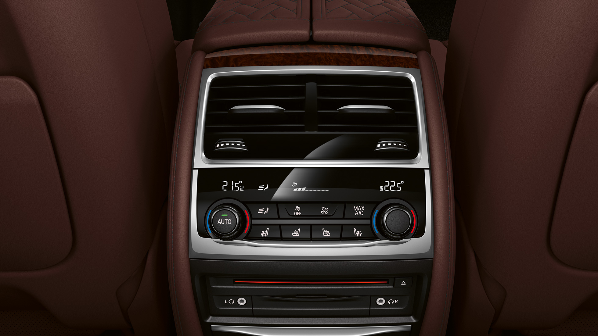 BMW serii 7 Limuzyna z pakietem sportowym M, panel klimatyzacji BMW serii 7 Limuzyna z pakietem sportowym M: zbliżenie na panel klimatyzacji