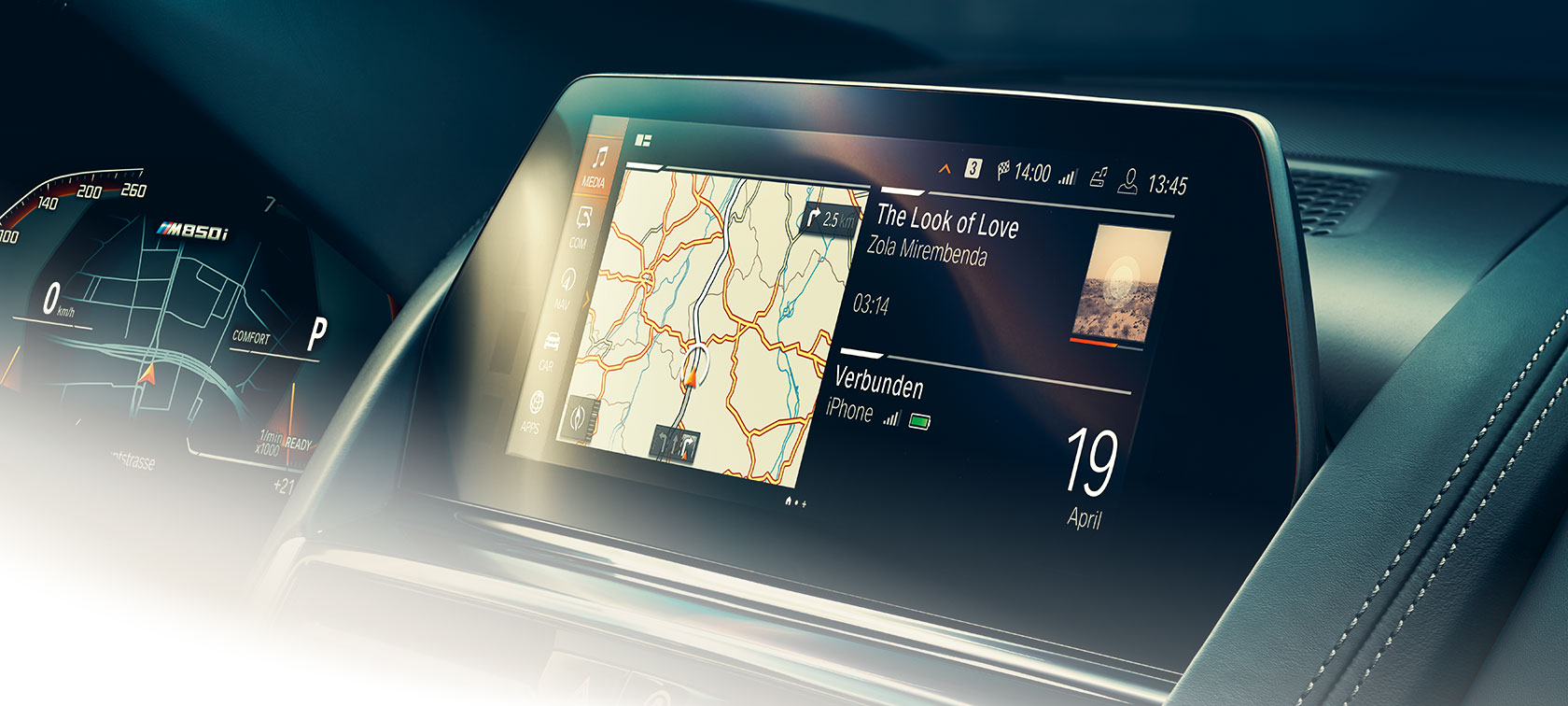 Monitor pokładowy BMW serii 8 Coupé, wnętrze, monitor pokładowy.