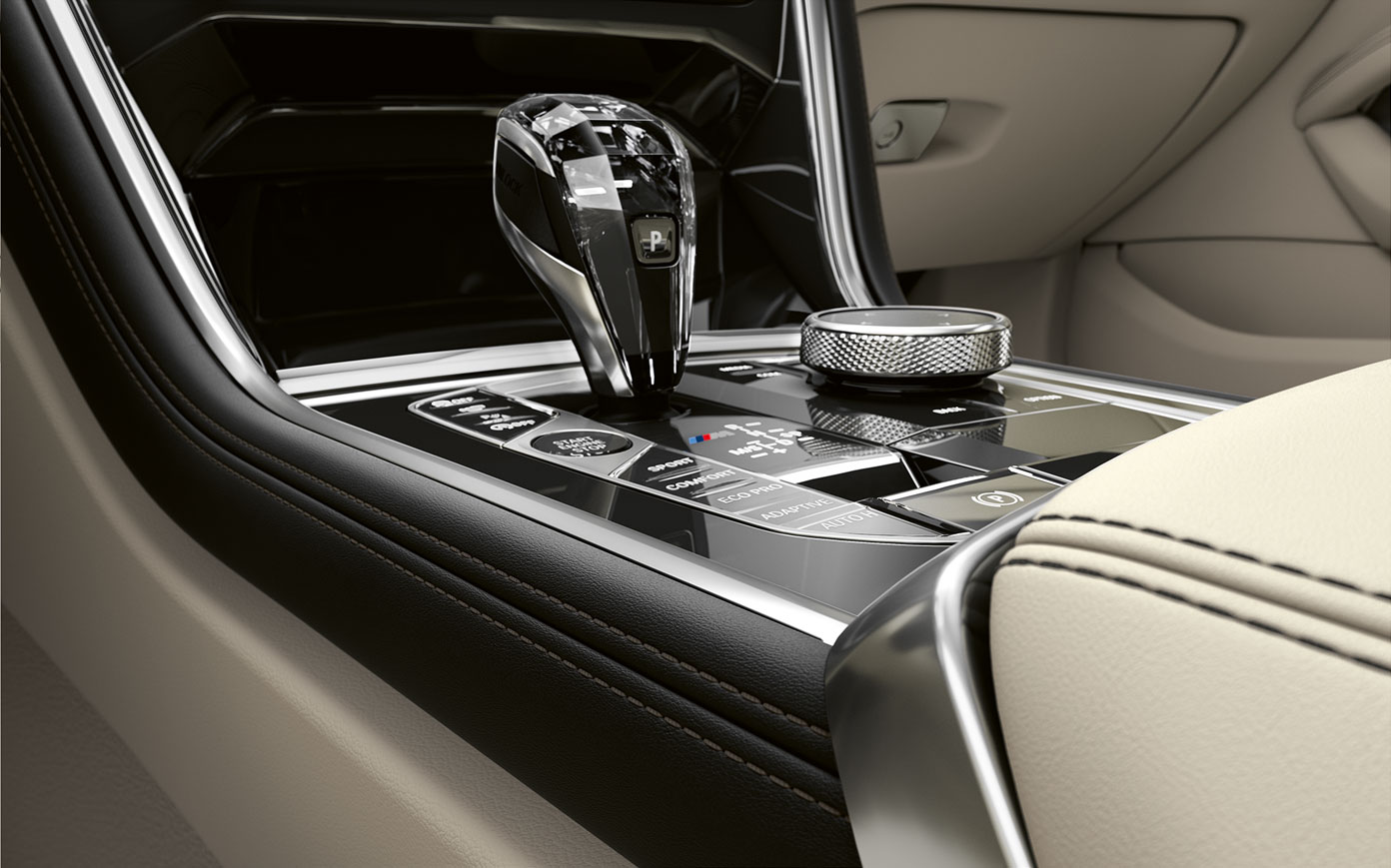 BMW serii 8 Coupé, konsola środkowa. Zbliżenie konsoli środkowej BMW serii 8 Coupé.