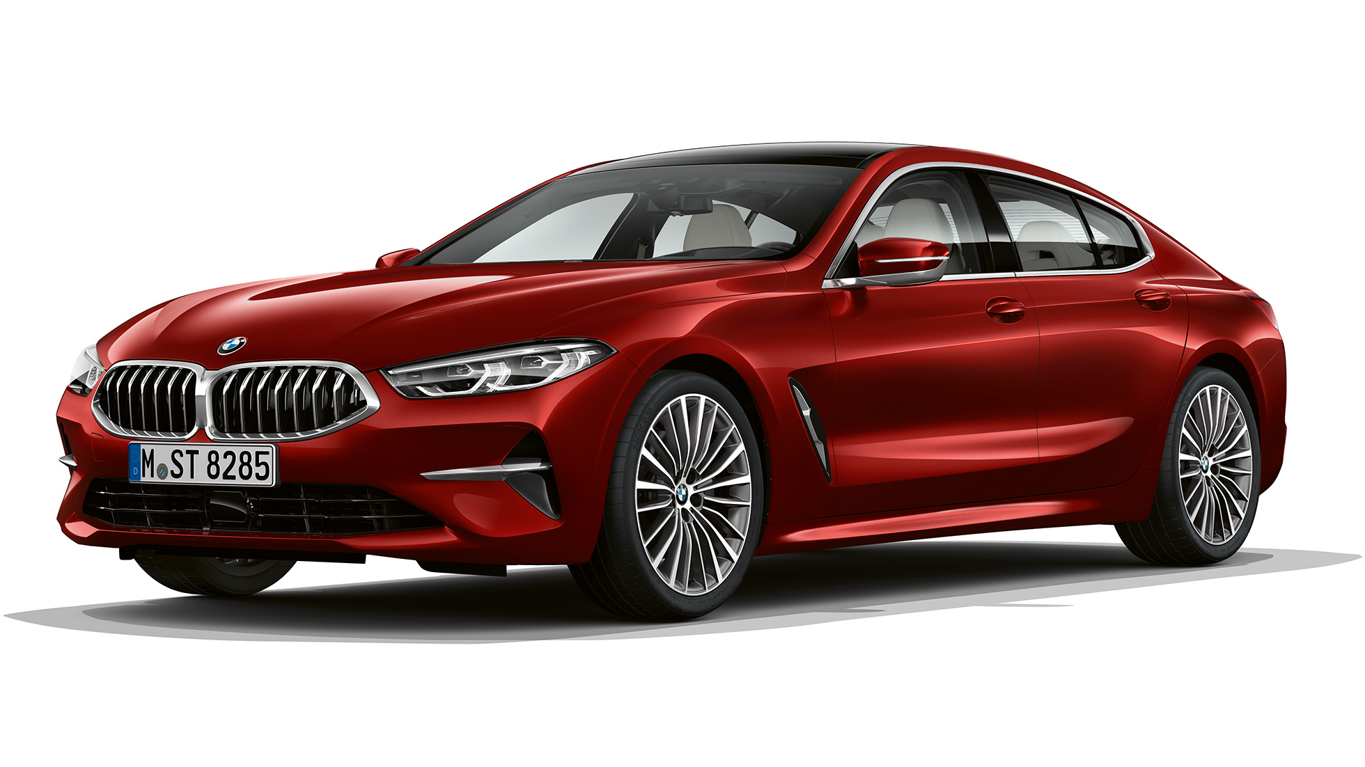 Model podstawowy, ujęcie z półprofilu od przodu BMW serii 8 Gran Coupé, model podstawowy, ujęcie z półprofilu od przodu
