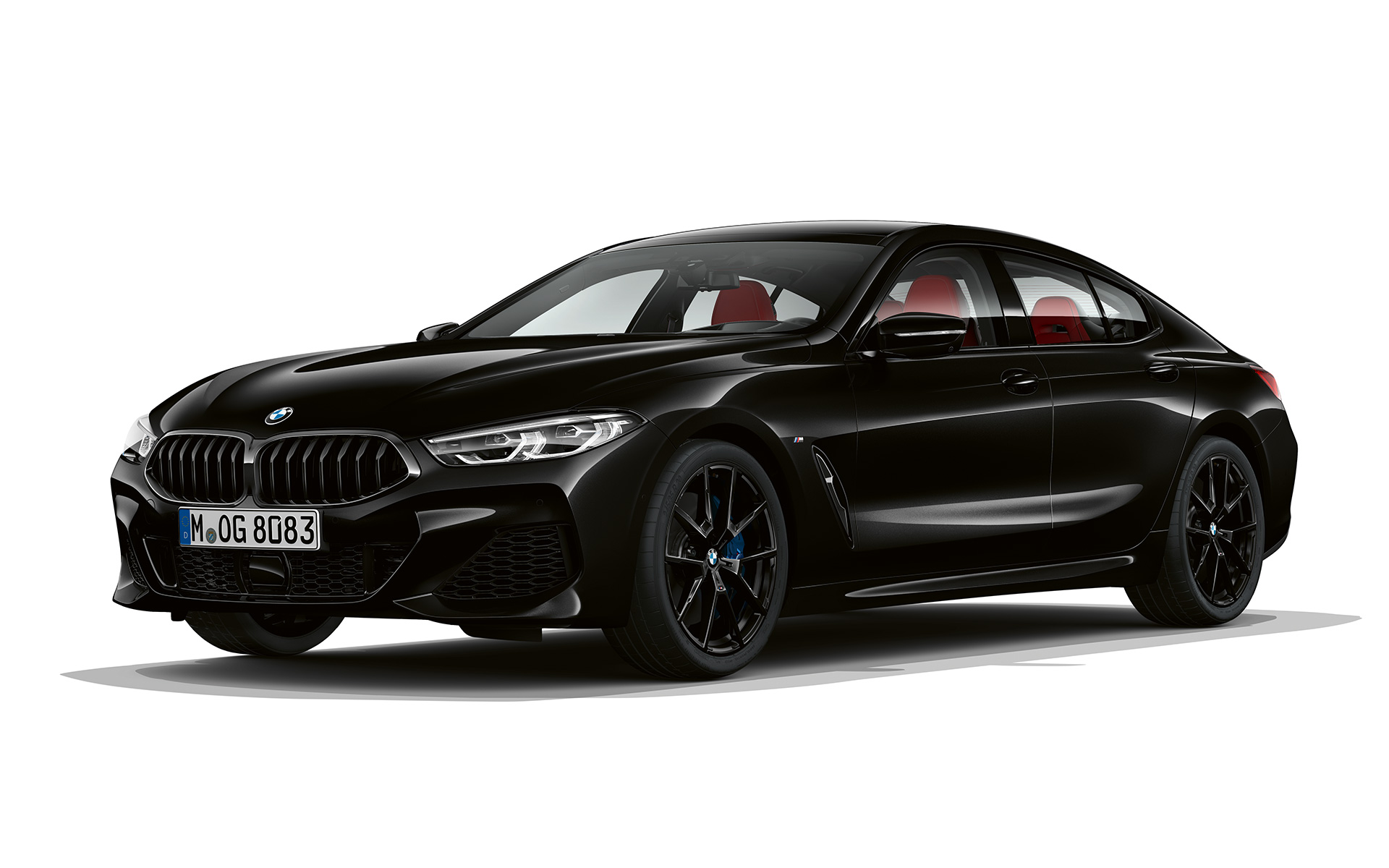 Dark Seduction, ujęcie z półprofilu od przodu BMW serii 8 Gran Coupé, Dark Seduction, ujęcie z półprofilu od przodu