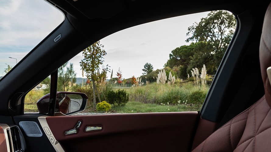 BMW iX i20 elektryczny SUV zrównoważony rozwój BMW iX i20 2021 elektryczny SUV BMW, wnętrze Suite, zrównoważony rozwój