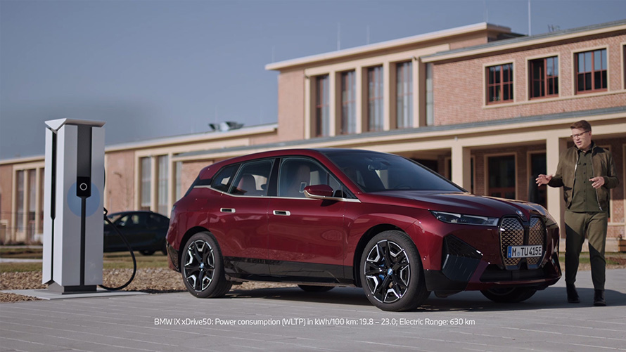 BMW iX i20 elektryczny SUV BMW Charging film BMW iX i20 2021 elektryczny SUV BMW Charging film