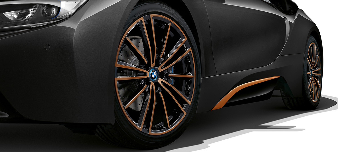 Koło ze stopu lekkiego w E-Copper, BMW i8 Coupé Ultimate Sophisto Edition Koło ze stopu lekkiego w E-Copper, BMW i8 Coupé Ultimate Sophisto Edition, wygląd zewnętrzny