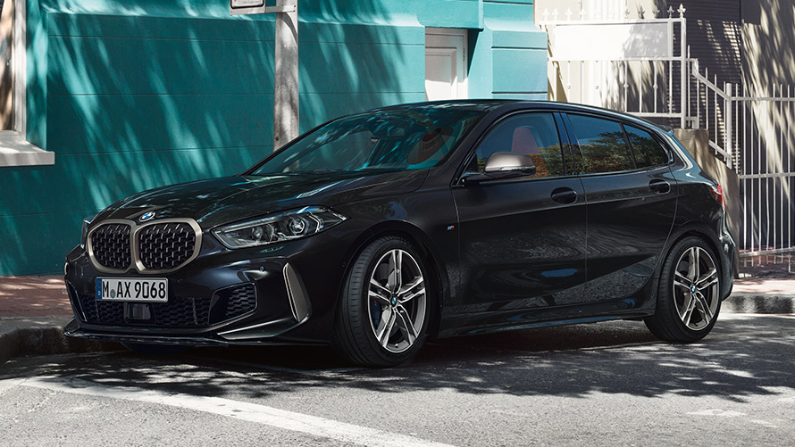 BMW M135i xDrive (F40), szafirowoczarny metalizowany, dane techniczne BMW M135i xDrive (F40), szafirowoczarny metalizowany, dane techniczne