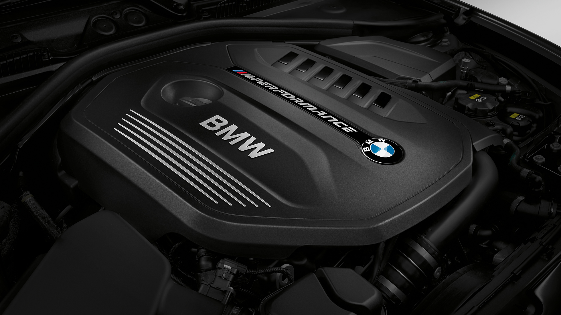 6-cylindrowy silnik benzynowy M TwinPower Turbo BMW M240i Coupé 6-cylindrowy silnik benzynowy M TwinPower Turbo BMW M240i Coupé F22 2017, pomarańczowy zachód słońca metalizowany
