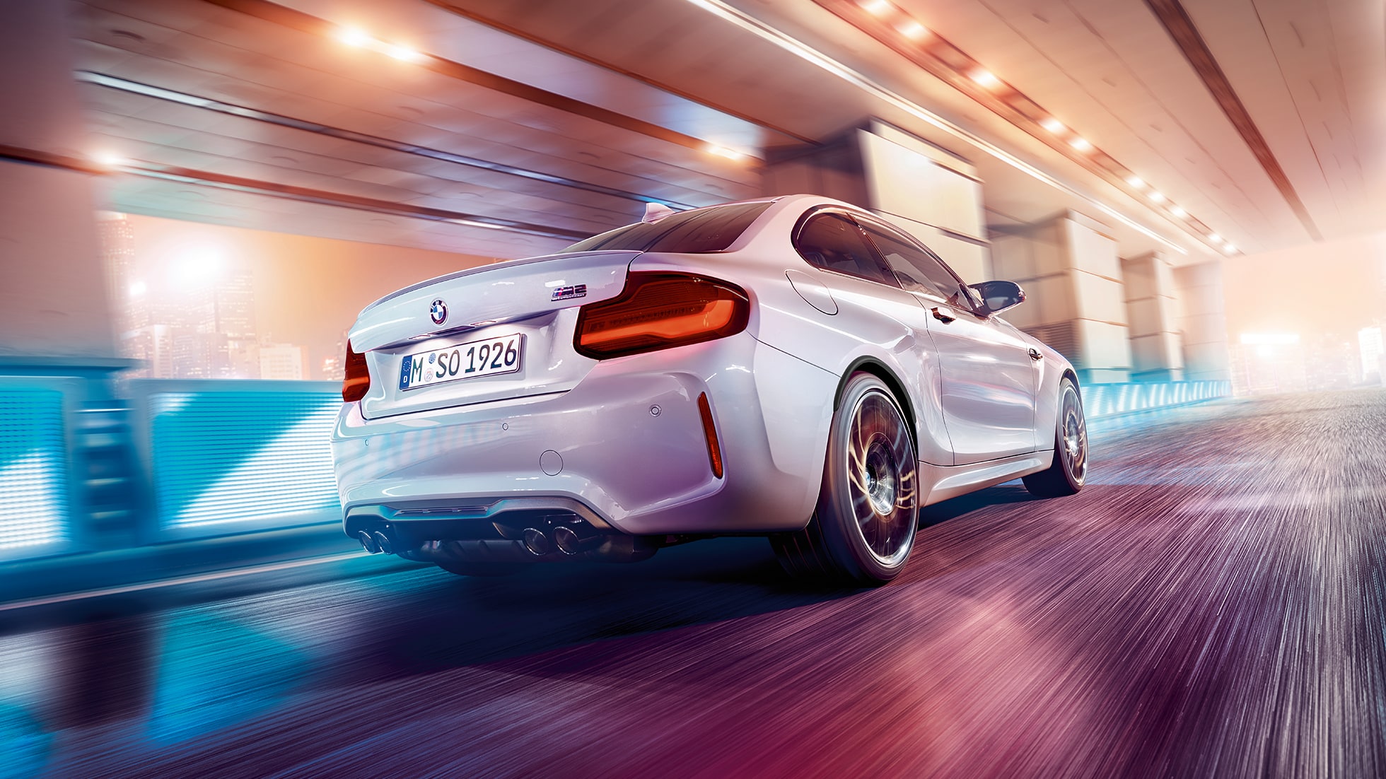 Stylistyka tyłu BMW M2 Competition F87 Stylistyka tyłu BMW M2 Competition F87 2018, srebrny Hockenheim metalizowany, tylny półprofil