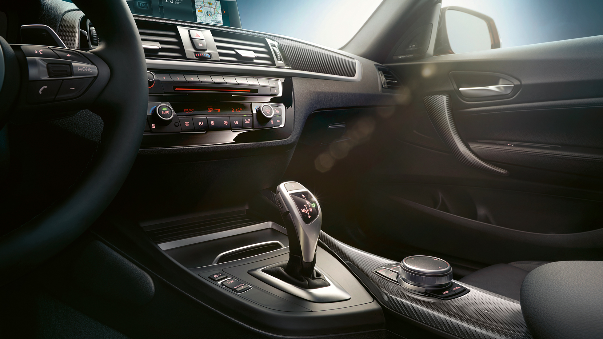 Dźwignia biegów BMW M240i Coupé Dźwignia biegów BMW M240i Coupé F22 2017, wnętrze