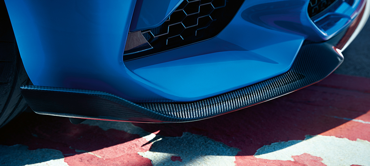 Przedni splitter BMW M2 CS Przedni splitter BMW M2 CS F87, niebieski Misano metalizowany, zbliżenie