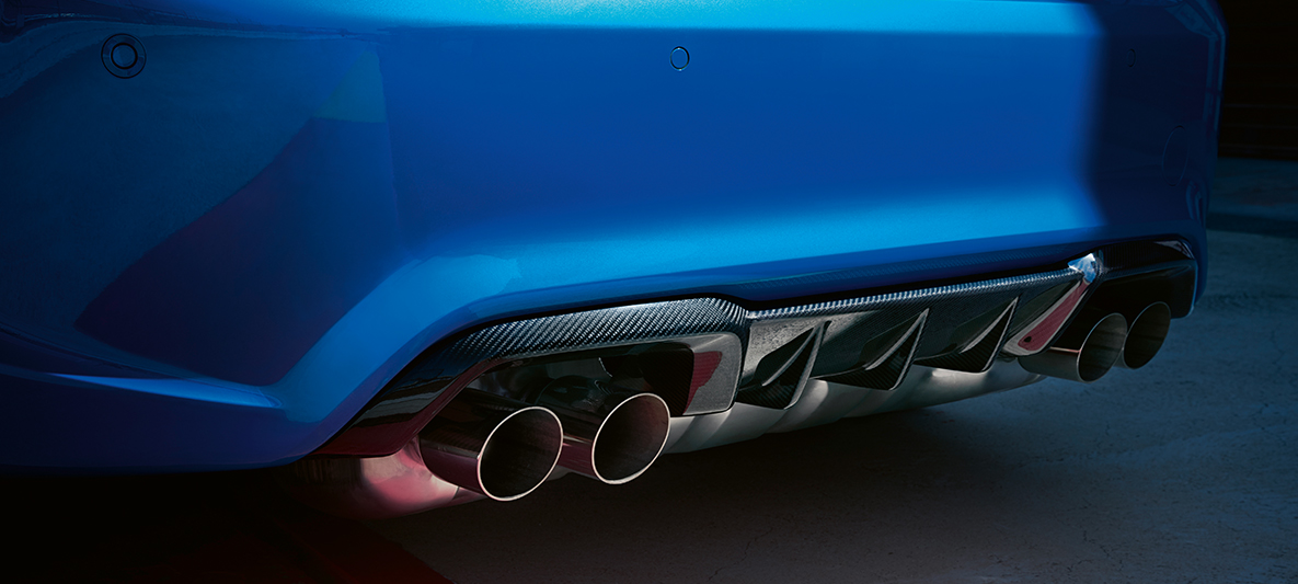 Dyfuzor tylny BMW M2 CS Dyfuzor tylny BMW M2 CS F87, niebieski Misano metalizowany, zbliżenie