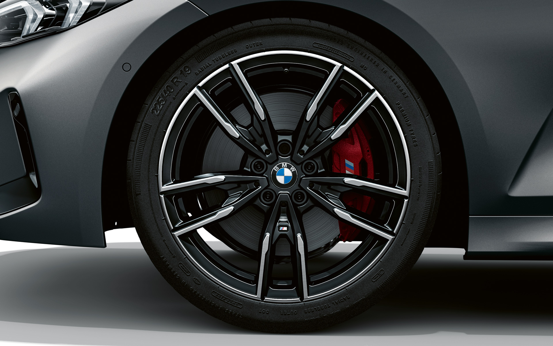 19-calowe obręcze kół M ze stopów lekkich Double Spoke 792 M Bicolor Jet Black BMW M340i xDrive Limuzyna G20 BMW M340i xDrive Limuzyna G20 mroźny czysty szary BMW Individual metalizowany 19-calowe obręcze kół M ze stopów lekkich Double Spoke 792 M Bicolor Jet Black